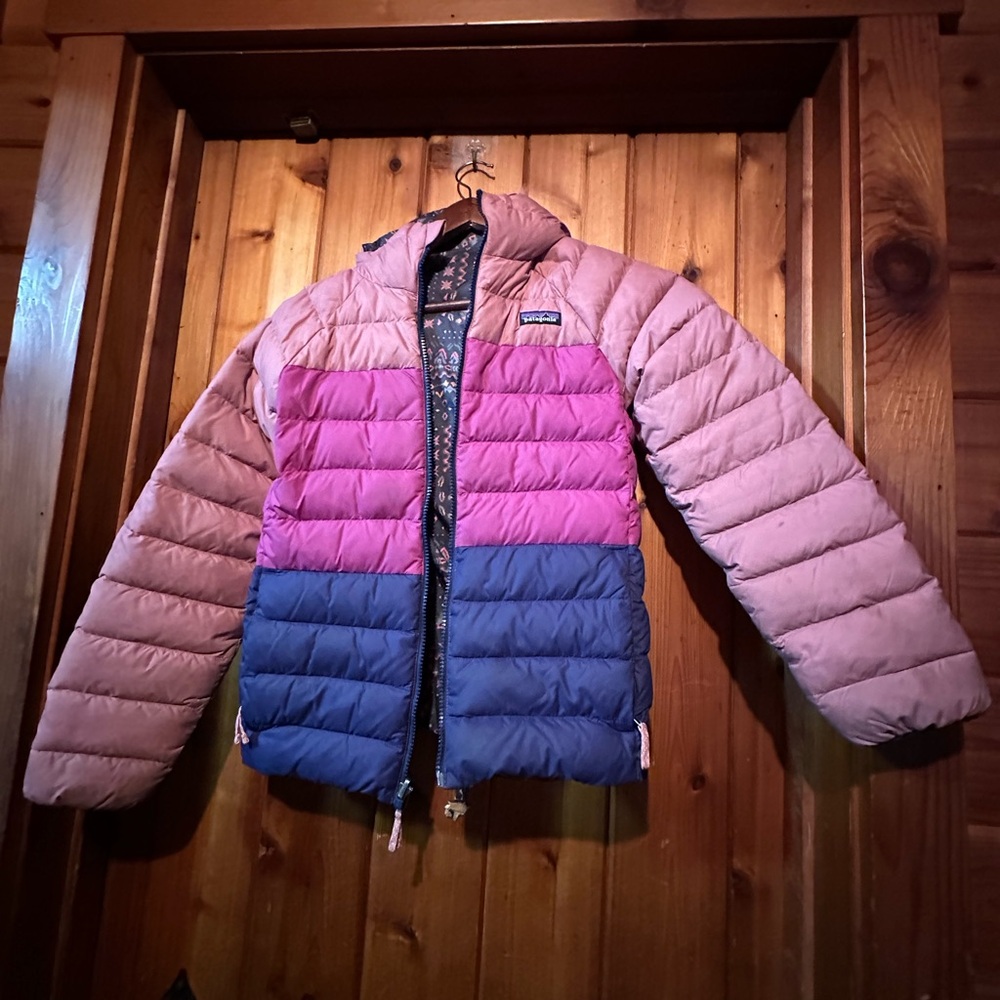Girls reversible Patagonia jacket
